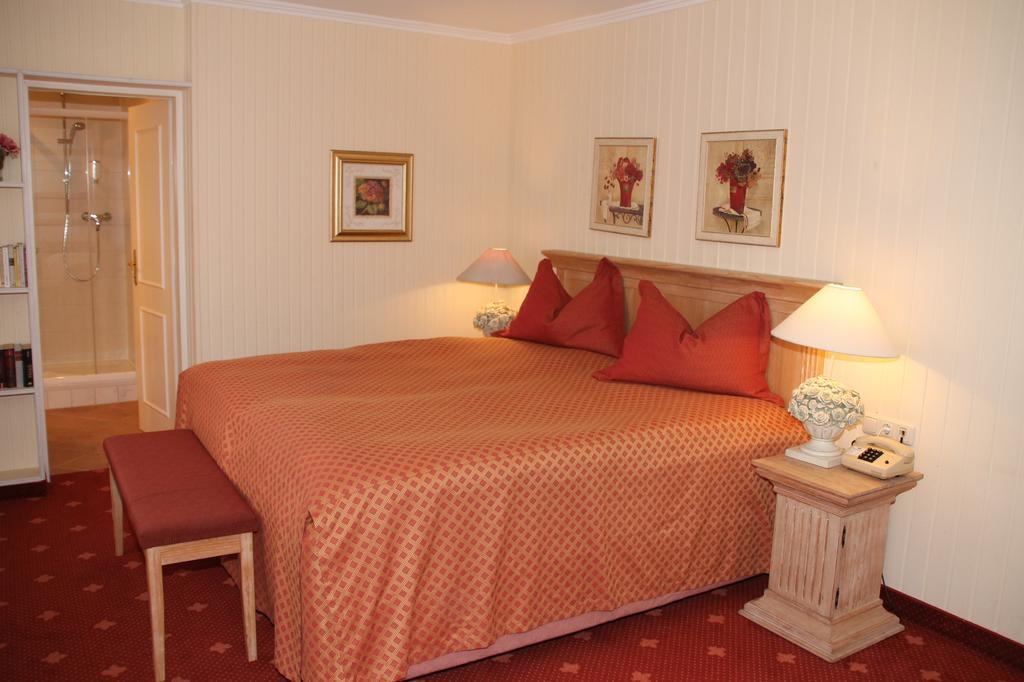 Romantik Im Hotel Villa Roehl Тіммендорфер-Штранд Номер фото